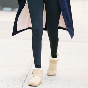 UGG Bailey button boots (7)